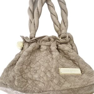 Louis Vuitton fabulous calfskin leather handbag, light beige Nimbus GM, unique